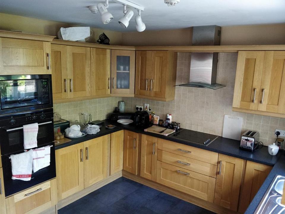 Barry'S Bed And Breakfast Bantry Exterior photo